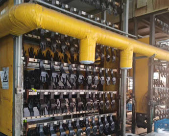 2025年11月20日江蘇南通勞保手套公司導熱油系統清洗換油工程結束